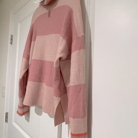 NWT J Crew striped turtleneck sweater in Supersoft yarn sz L - Picture 2 of 8